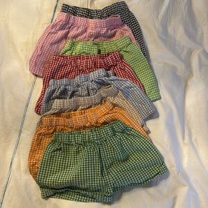Set of 8 gingham shorts